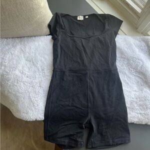 Wilfred short sleeve divinity romper 5”